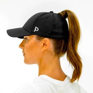 Ponyback Adventure Fit black hat L/XL